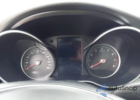 2017 Mercedes-Benz C 300 4Matic из США, поврежденный, VIN 55SWF4KBXHU186883